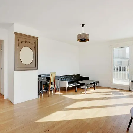 Apartment Spacious With Terrace - 4br 8p - *