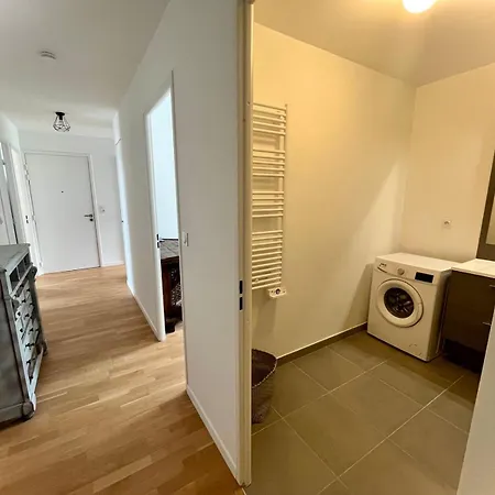 Spacious With Terrace - 4br 8p - Apartment Pantin